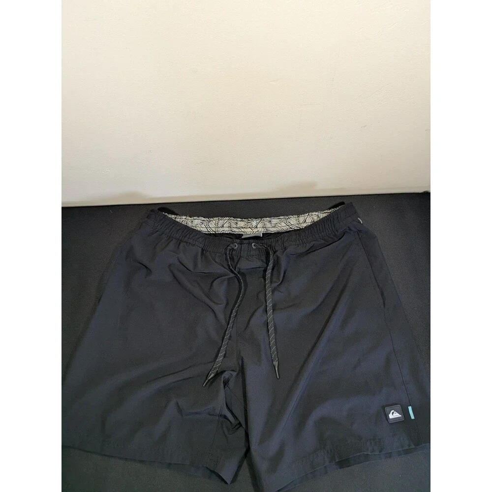 Men’s QUIKSILVER Swim Trunks Waterman Collection Size XL Black